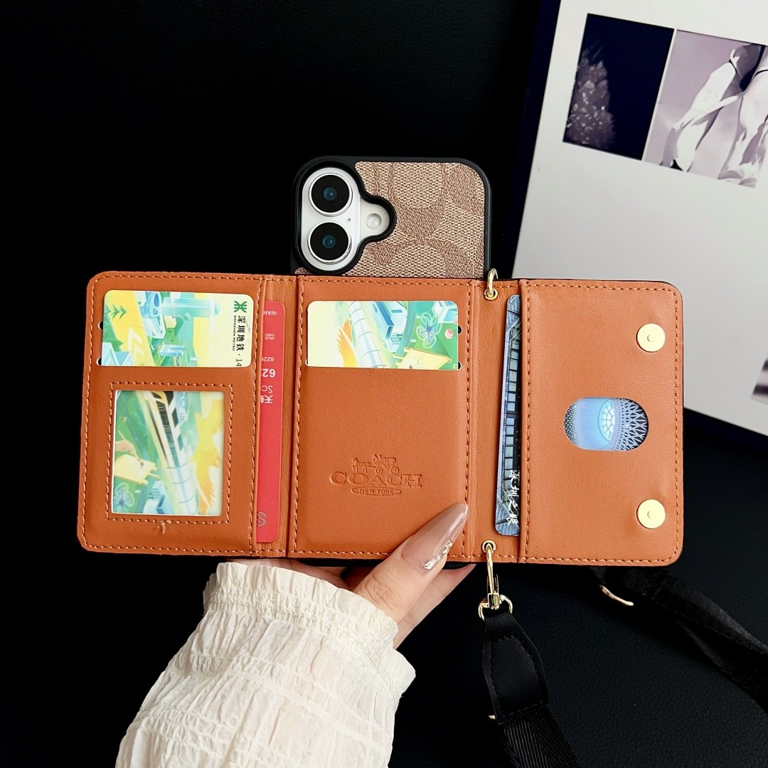 COACH 三つ折りカードウォレット – アーキテクト株式会社