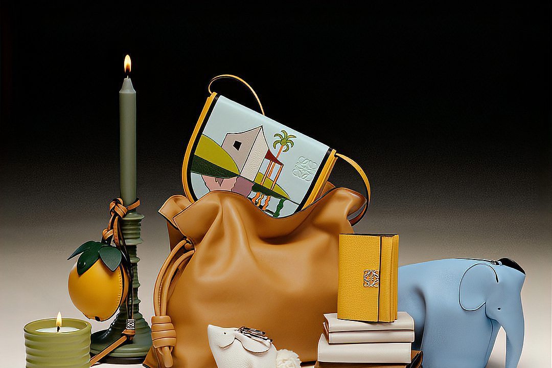 「今日の美しいもの」—ロエベのポップアップ ストアが夏の暖かな雰囲気を演出、ザラがジョゼフ とコラボ...