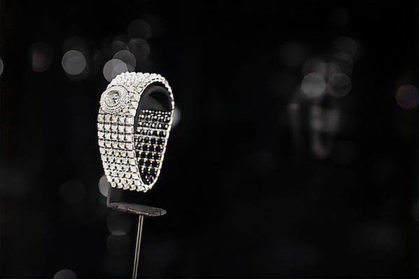 カルティエのデュアルチャーム展が深センで初公開