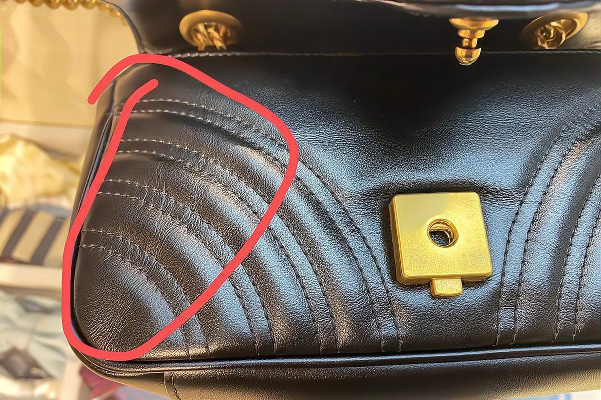 ある男性は、1万4400元で「中古」のグッチのバッグを購入したと苦情を述べた。「新品がほしいと言ったのに、届いたものはシワが付いていた…」 - 加奈ショップ