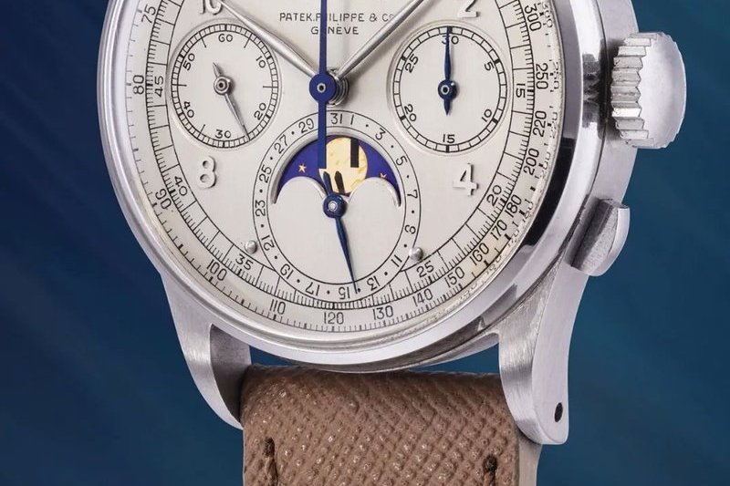 最も高価なアンティークのパテック・フィリップは記録破りの1億2600万元で落札され、ヴァンダービルトのサファイアブローチは2500万元で落札された。