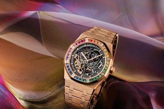 オーデマ ピゲ ロイヤルオーク ダブルバランスホイール スケルトン フロステッドゴールド ウォッチ：虹とフロステッドゴールドの偶然の出会い - 加奈ショップ