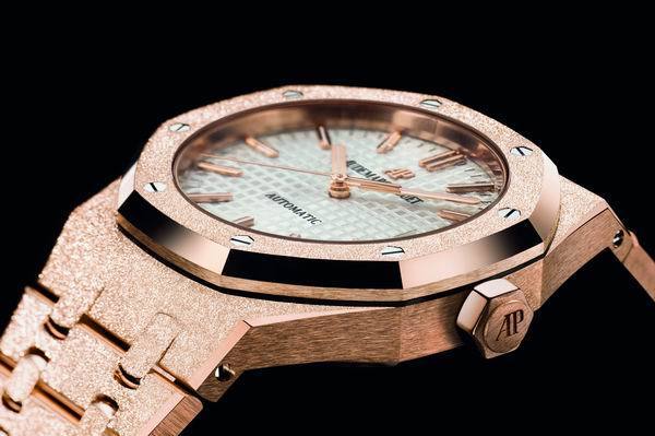 オーデマ ピゲ：職人技とテクノロジーの融合 - 加奈ショップ